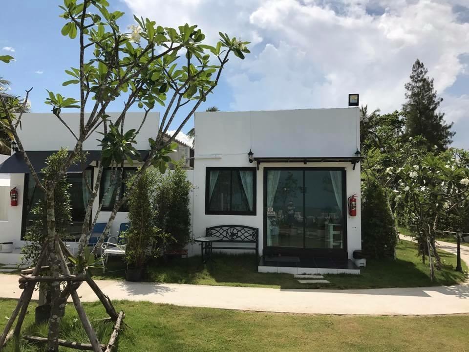 Loft Caravan Resort Haad Chao Samran Extérieur photo