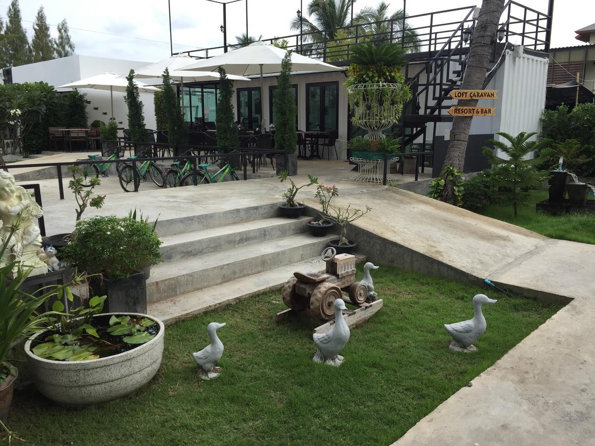 Loft Caravan Resort Haad Chao Samran Extérieur photo
