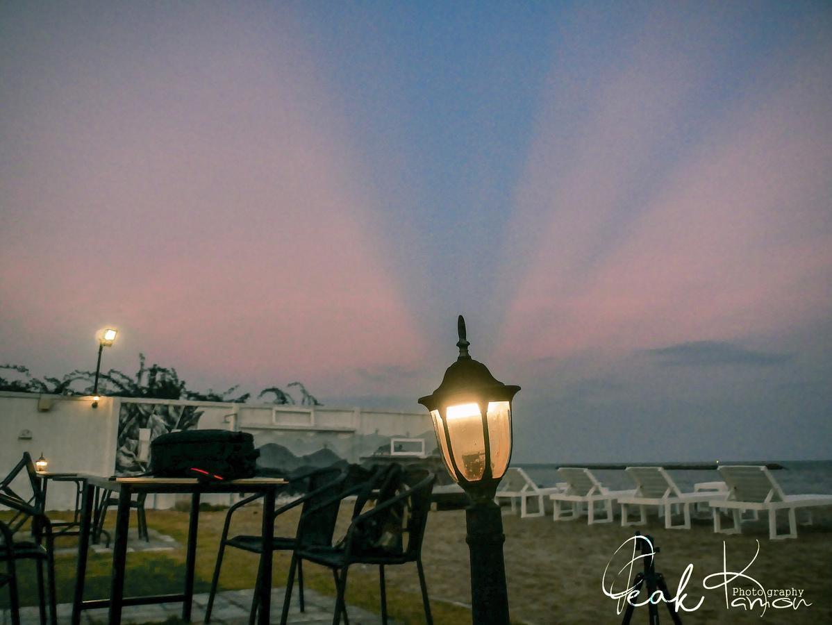 Loft Caravan Resort Haad Chao Samran Extérieur photo