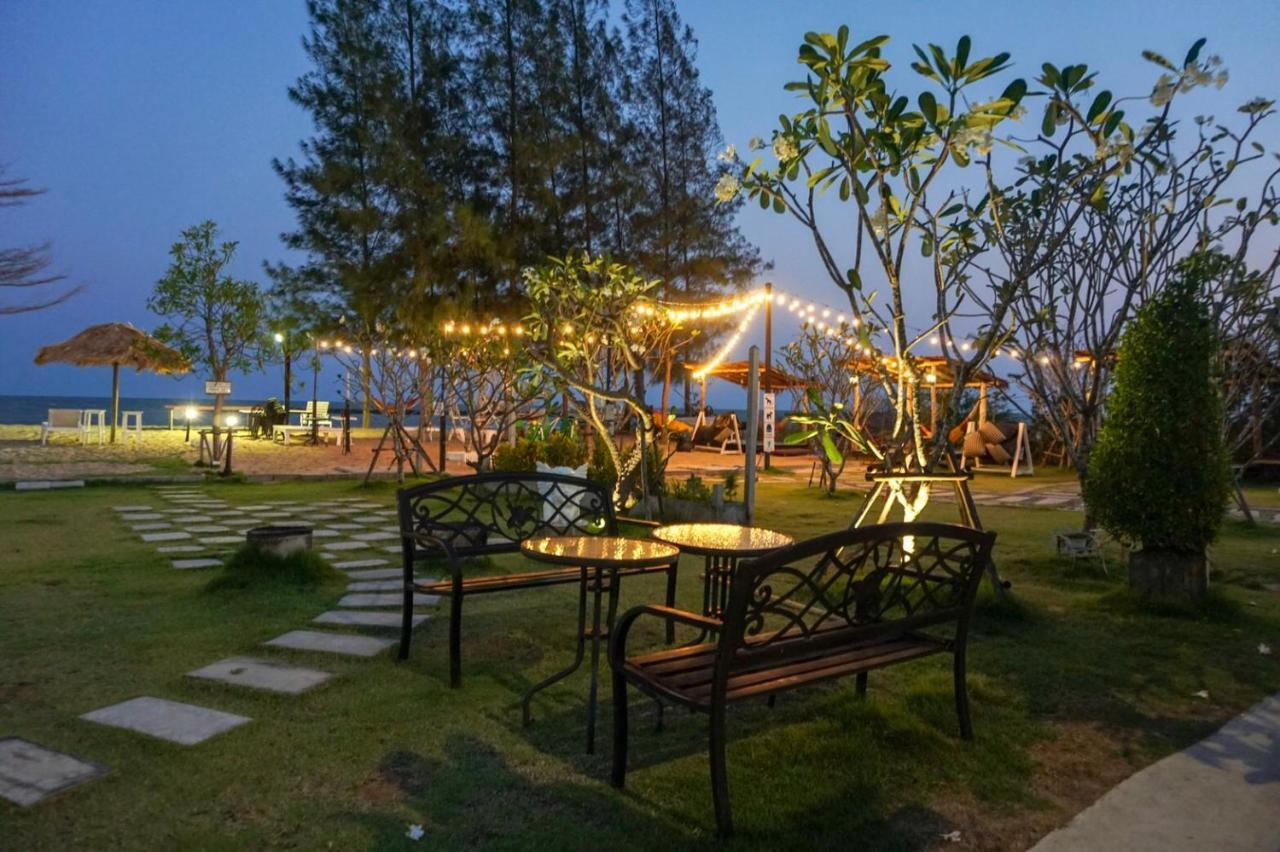 Loft Caravan Resort Haad Chao Samran Extérieur photo